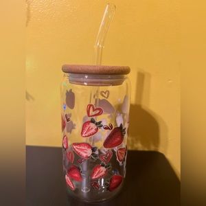 Strawberries and Hearts 16 oz Glass Libby Cup w/ Glass Bent Straw